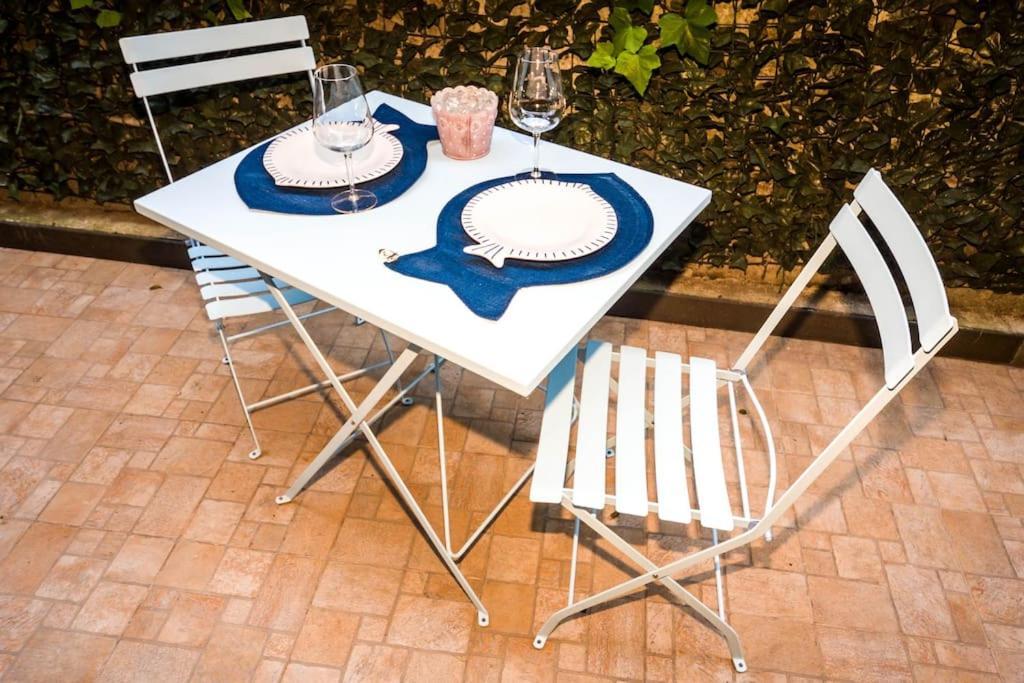 Lily'S - Near Harbor And Downtown With Terrace - Italy Flat Vacation Appartement Genua Buitenkant foto